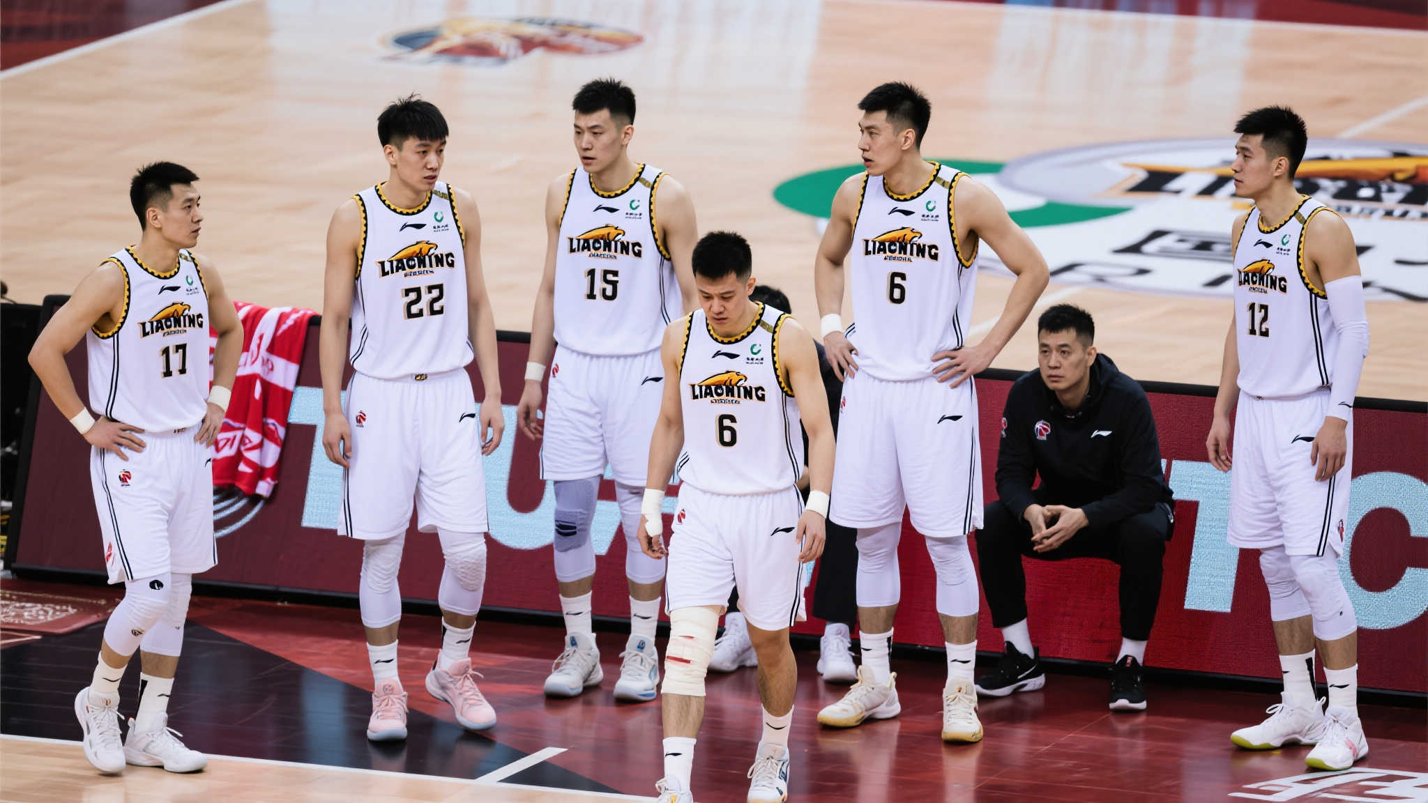 教练之间的